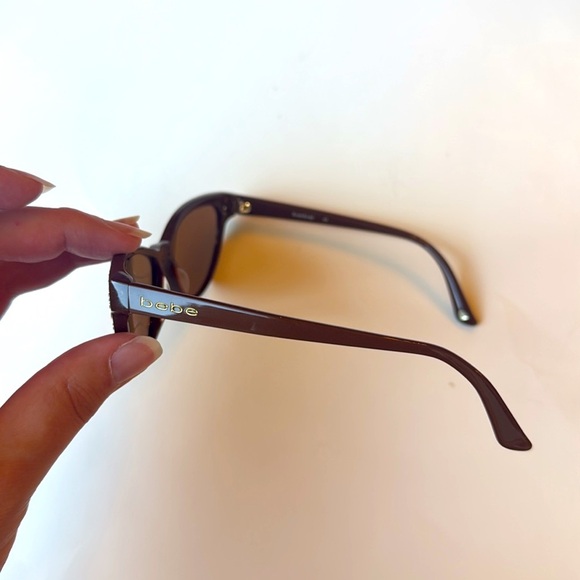 Bebe BB7024 Bejeweled Retro Cat-eye Sunglasses with Polarized lenses - Picture 5 of 7